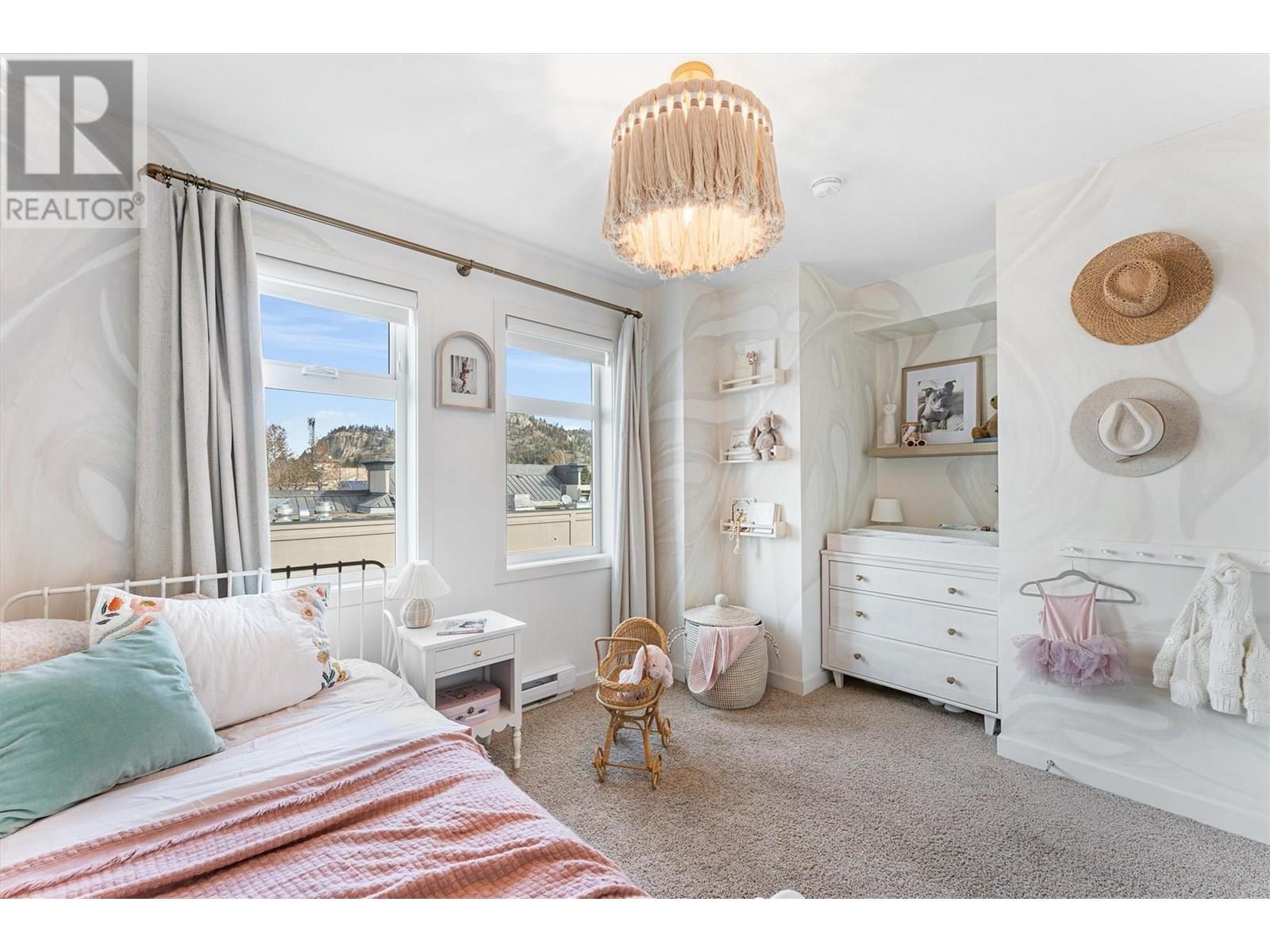 3 1811 Ambrosi Road, Kelowna
