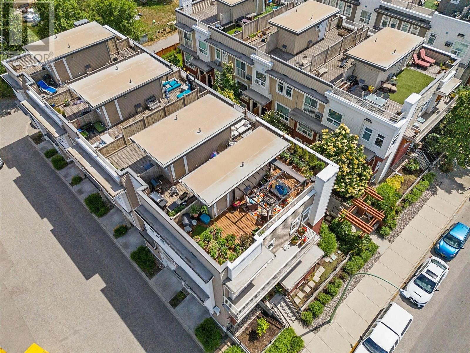 3 1811 Ambrosi Road, Kelowna