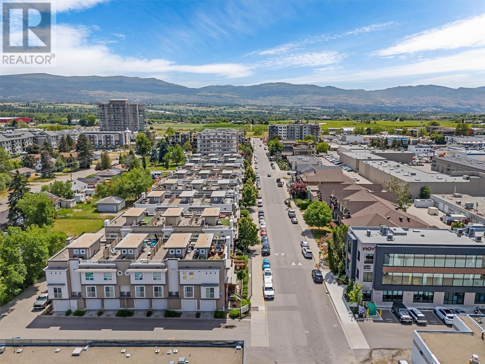 3 1811 Ambrosi Road, Kelowna