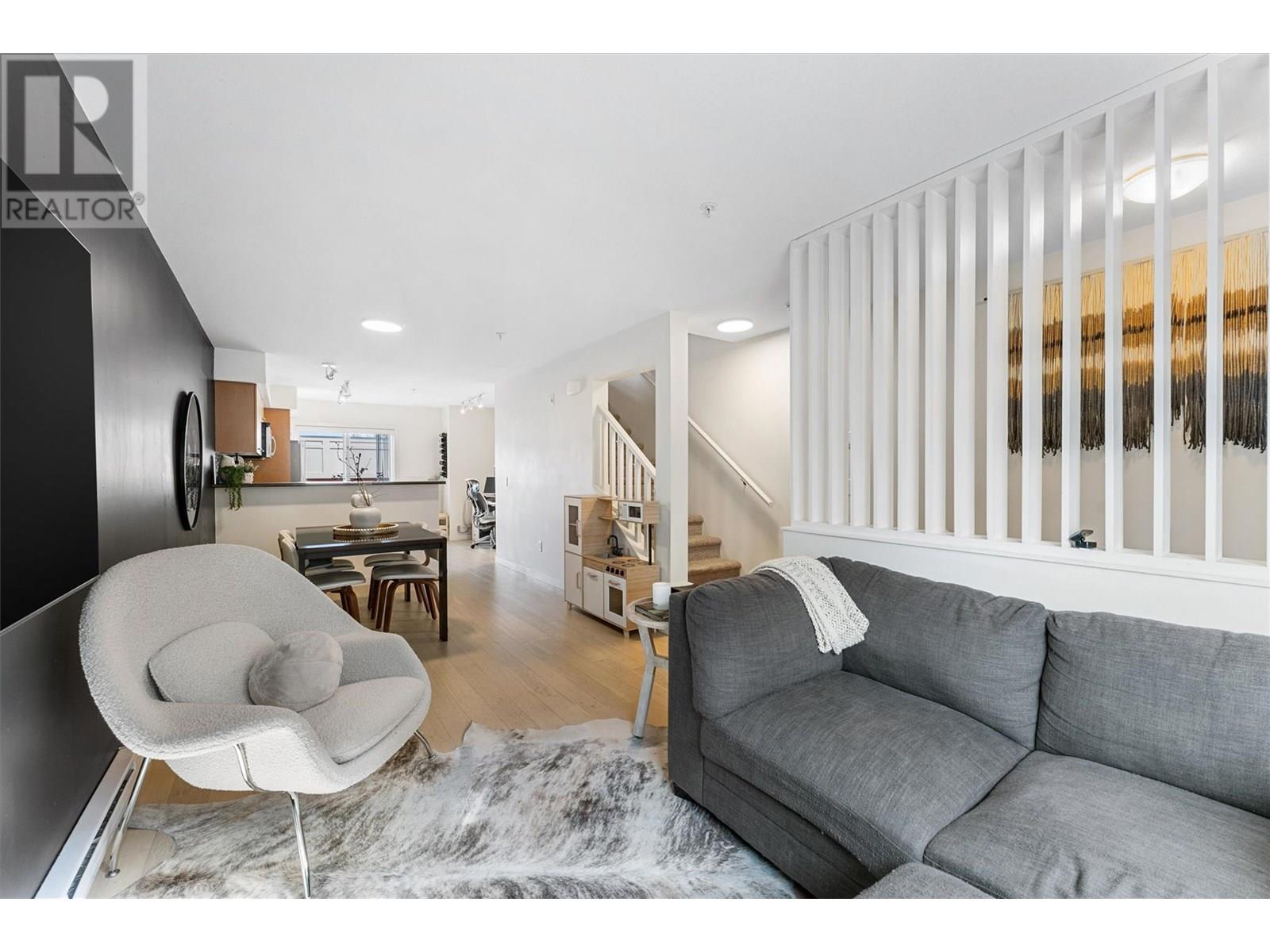 3 1811 Ambrosi Road, Kelowna