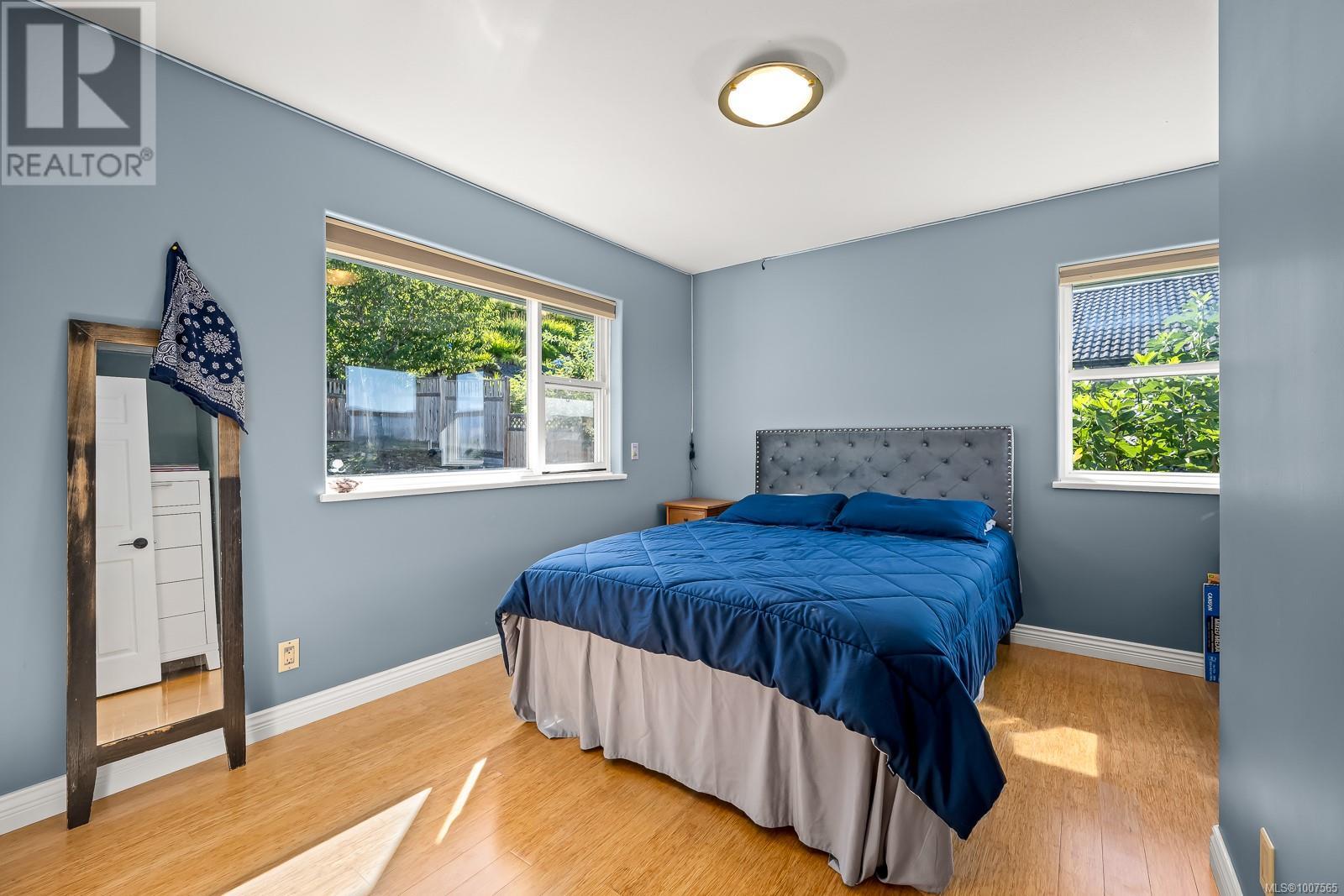 Photo 37 of 1418 Valley View Dr, Courtenay BC