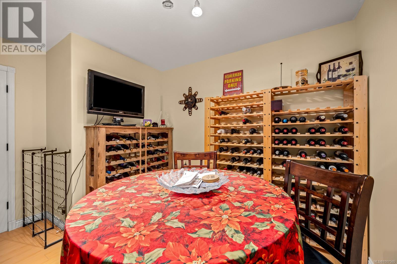 Photo 45 of 1418 Valley View Dr, Courtenay BC