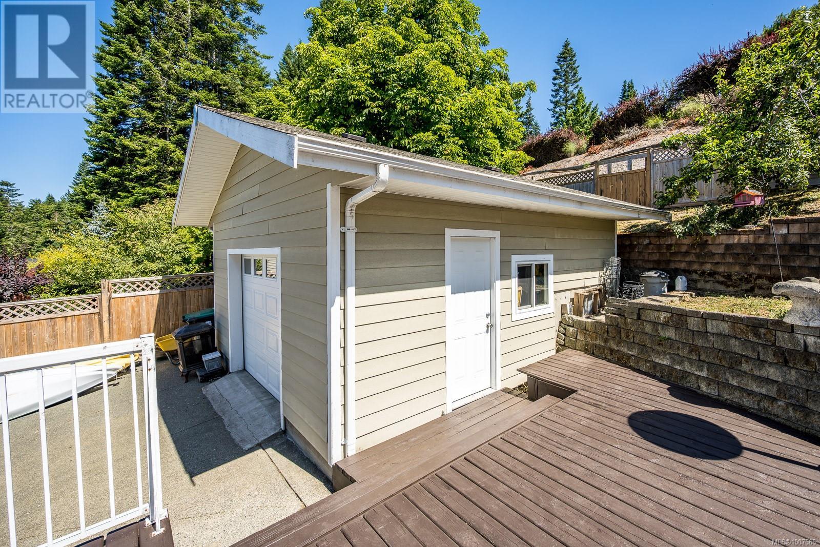 Photo 50 of 1418 Valley View Dr, Courtenay BC