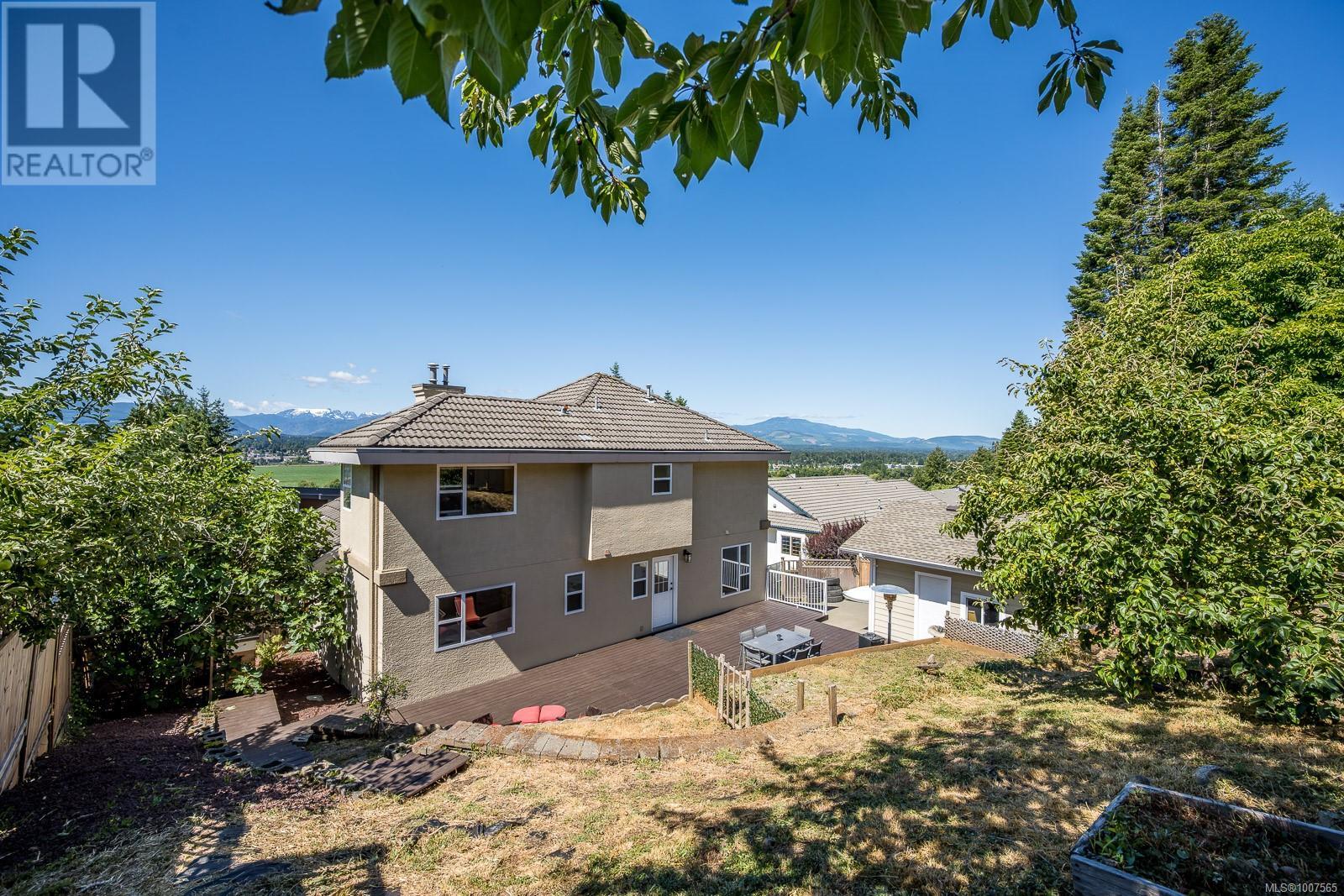 Photo 53 of 1418 Valley View Dr, Courtenay BC