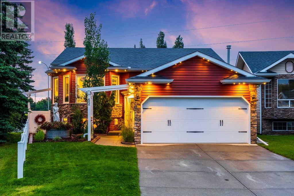 52 Riverstone Crescent SE
