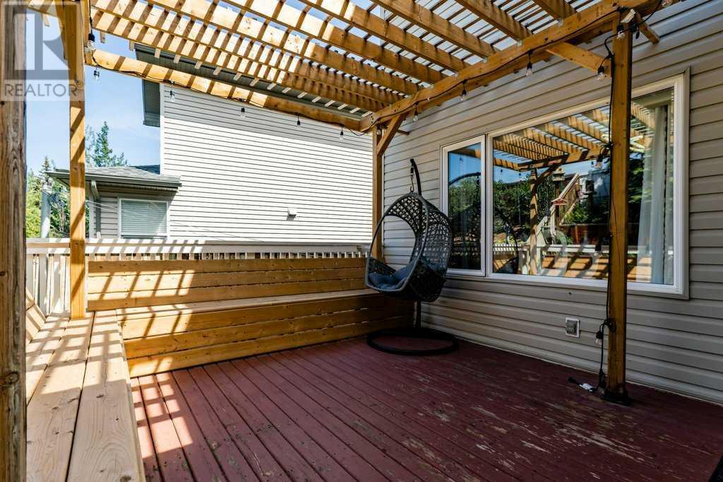 Photo 35 of 558 Fairways Crescent Nw, Airdrie AB