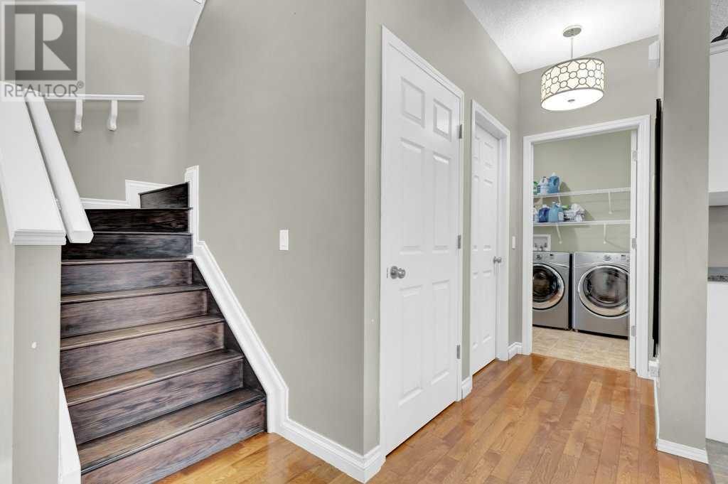 Photo 17 of 558 Fairways Crescent Nw, Airdrie AB