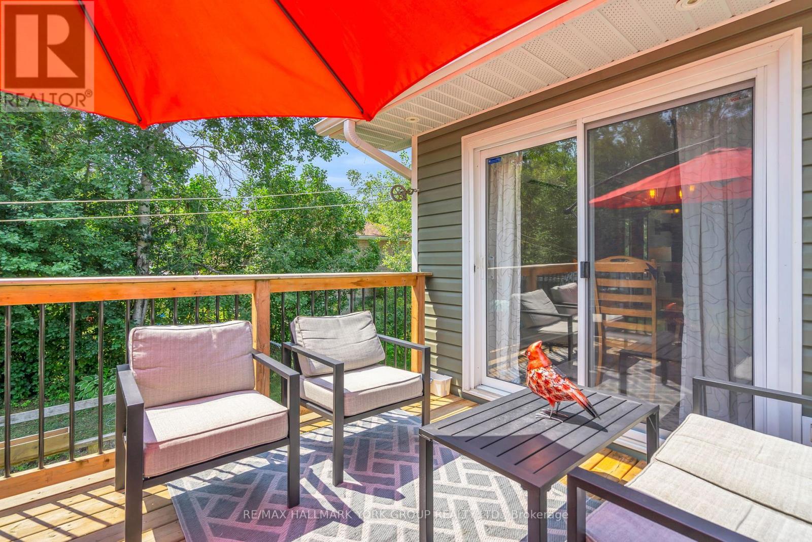 Photo 19 of 15 Brook Crescent, Georgina ON