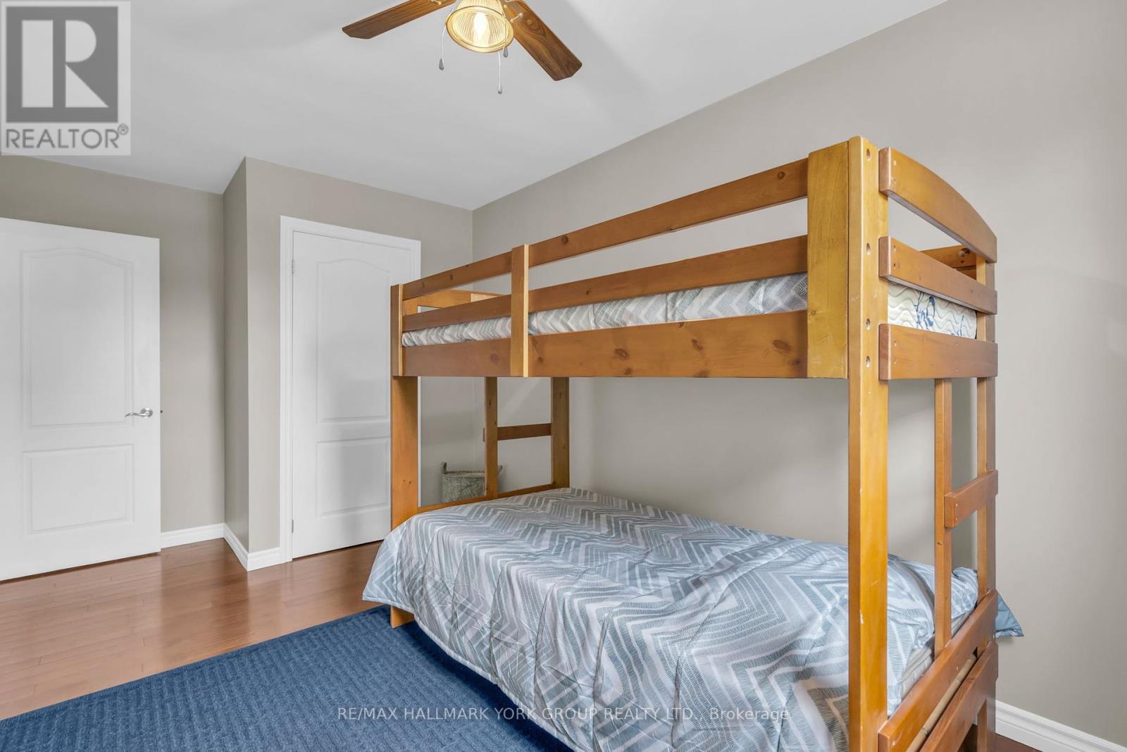 Photo 31 of 15 Brook Crescent, Georgina ON