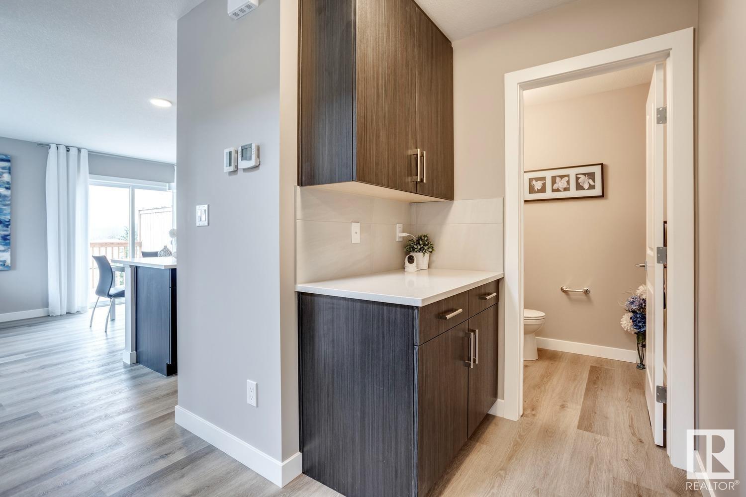 Photo 4 of 53 13139 205 St Nw, Edmonton AB