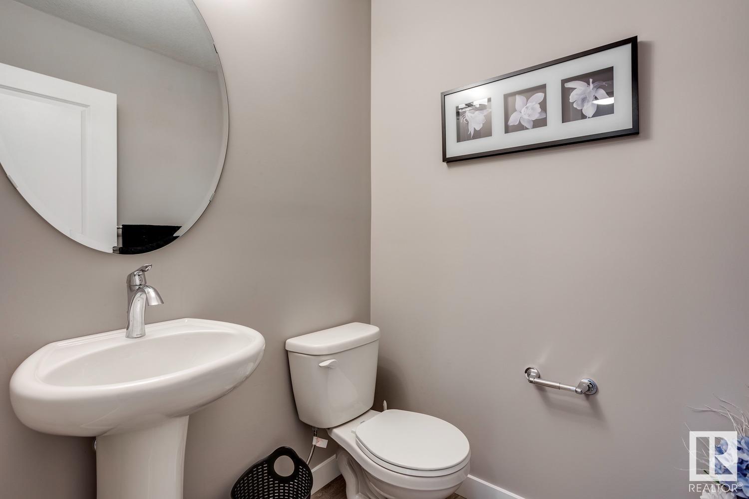 Photo 5 of 53 13139 205 St Nw, Edmonton AB