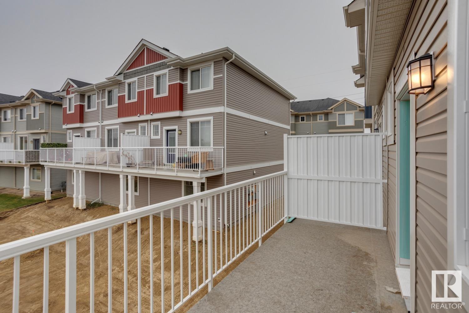 Photo 19 of 75 13139 205 St Nw, Edmonton AB