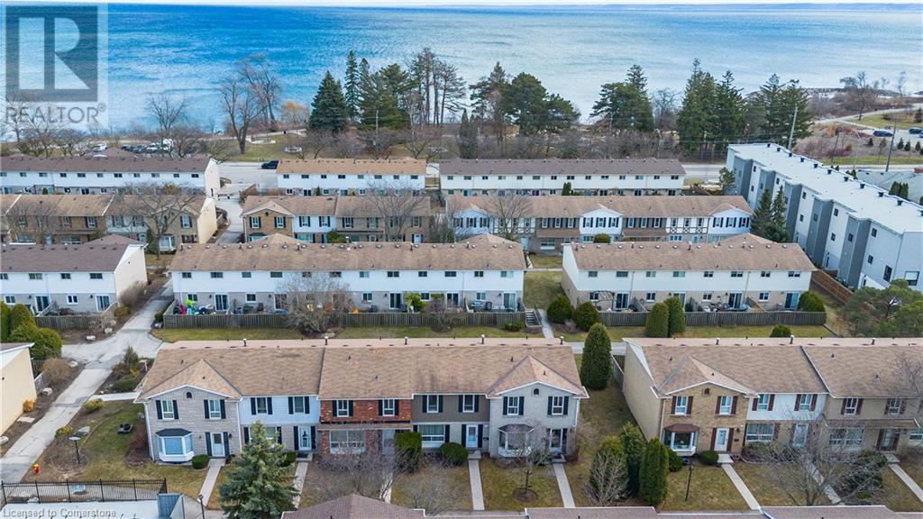 Photo 45 of 5475 Lakeshore Road Unit 54, Burlington ON