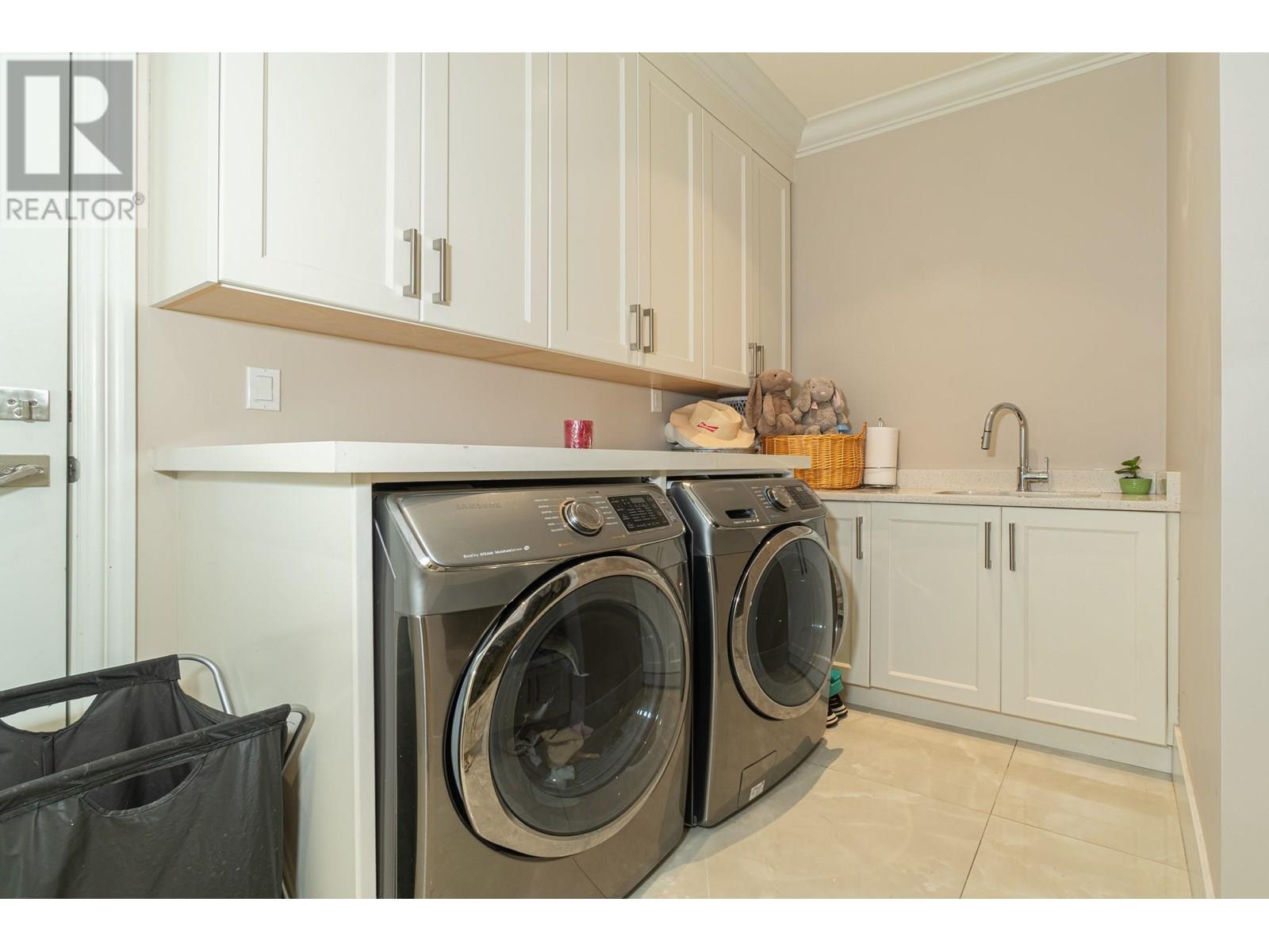 9191 OAKMOND ROAD, Richmond