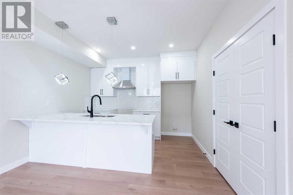 Single Family House for Sale in  Sherwood Lane NW Sherwood Calgary 