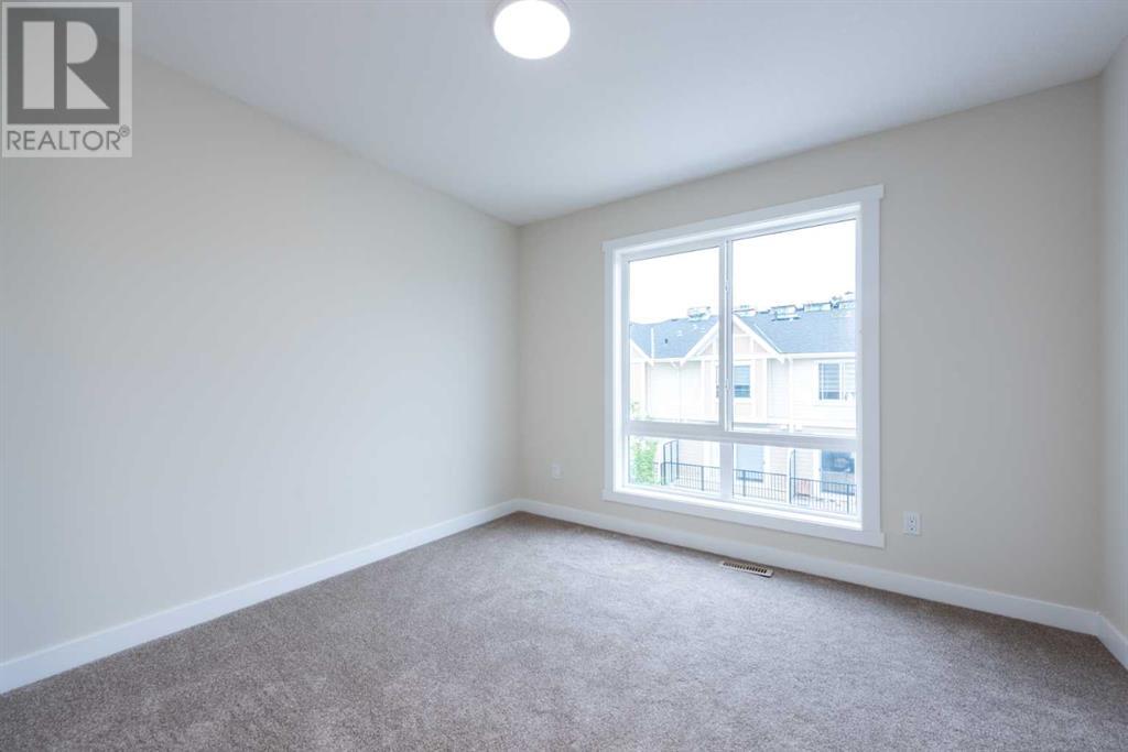 Single Family House for Sale in  Sherwood Lane NW Sherwood Calgary 