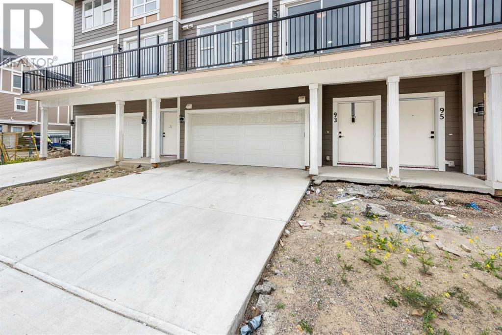 Single Family House for Sale in  Sherwood Lane NW Sherwood Calgary 