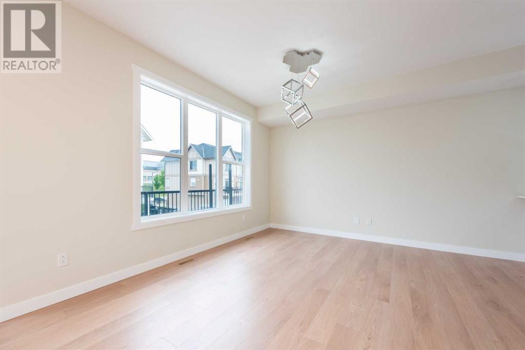 Single Family House for Sale in  Sherwood Lane NW Sherwood Calgary 