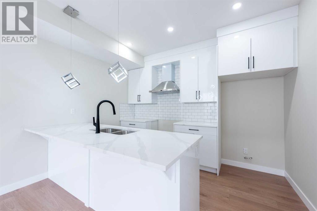 Single Family House for Sale in  Sherwood Lane NW Sherwood Calgary 