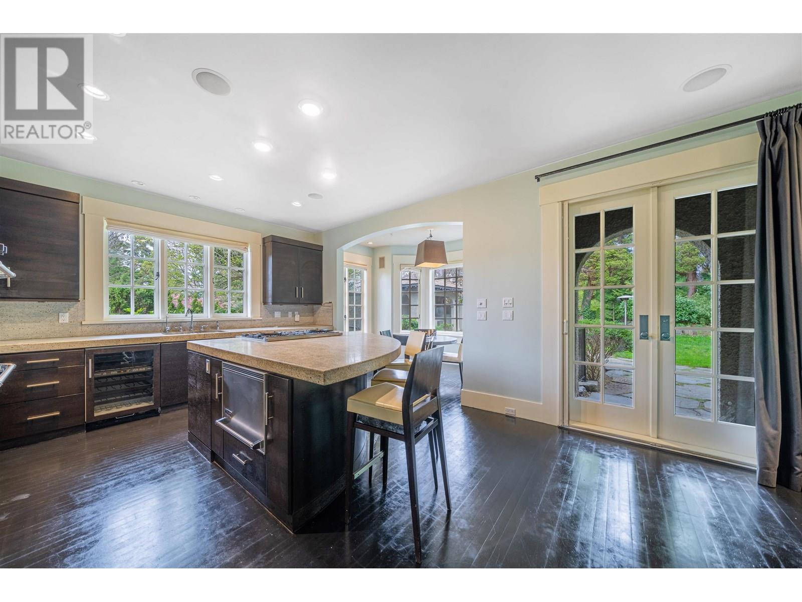 1610 WESBROOK CRESCENT, Vancouver