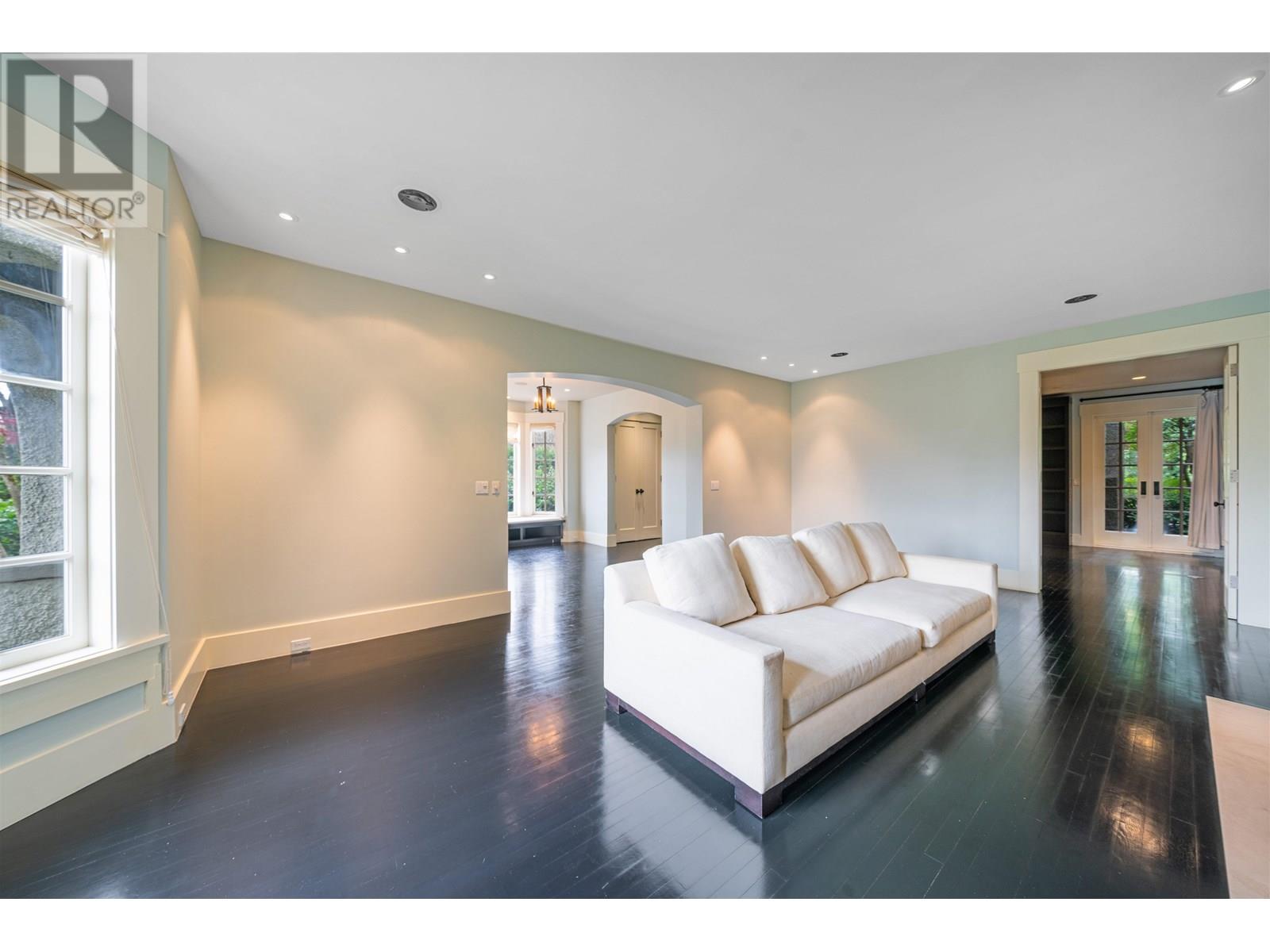 1610 WESBROOK CRESCENT, Vancouver