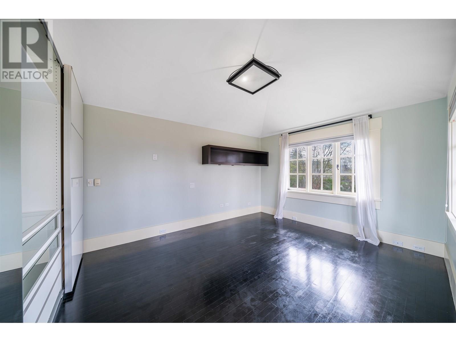 1610 WESBROOK CRESCENT, Vancouver