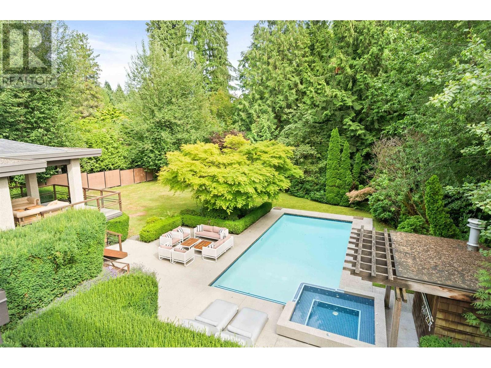 510 EASTCOT ROAD, West Vancouver