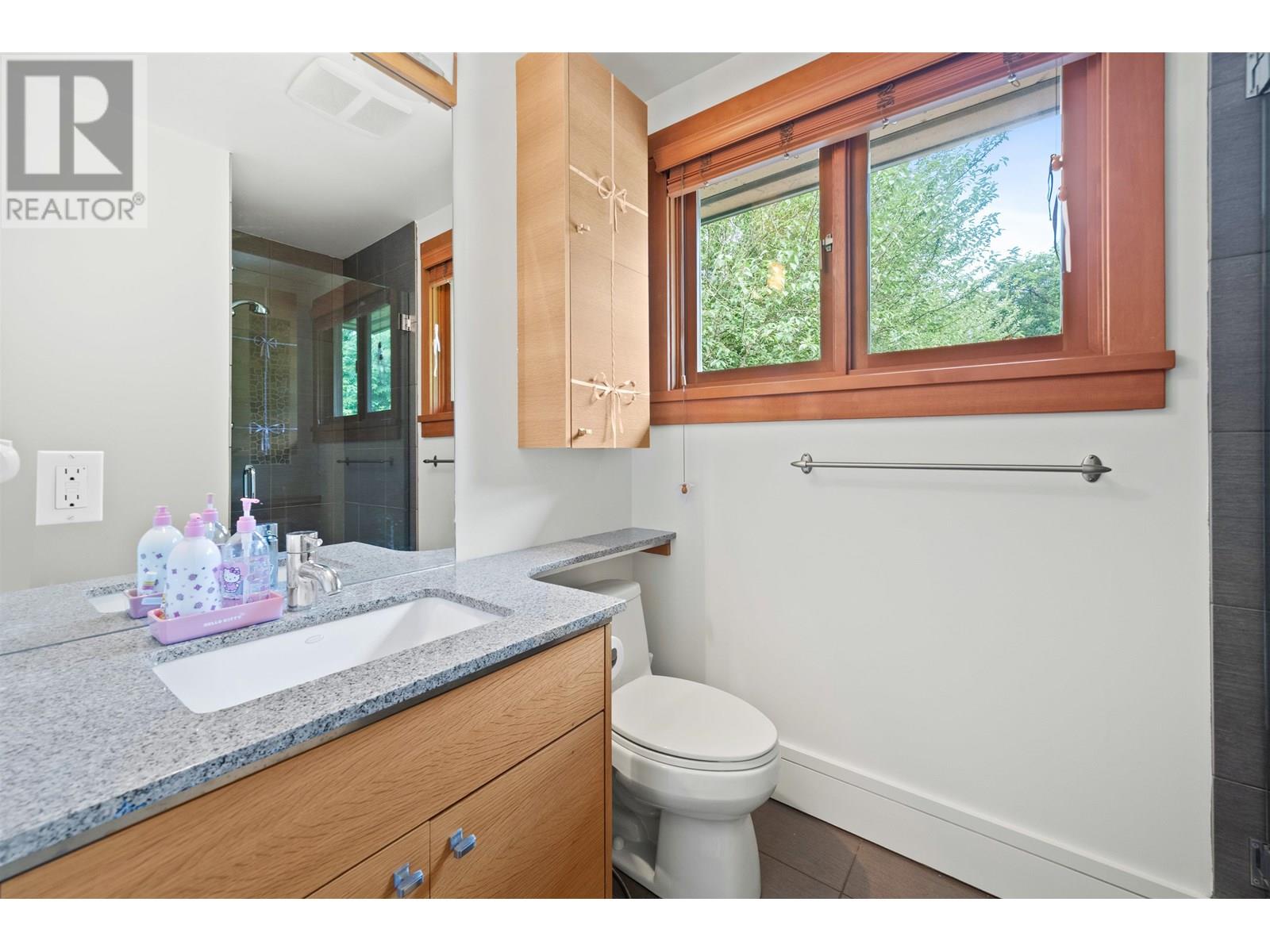 510 EASTCOT ROAD, West Vancouver