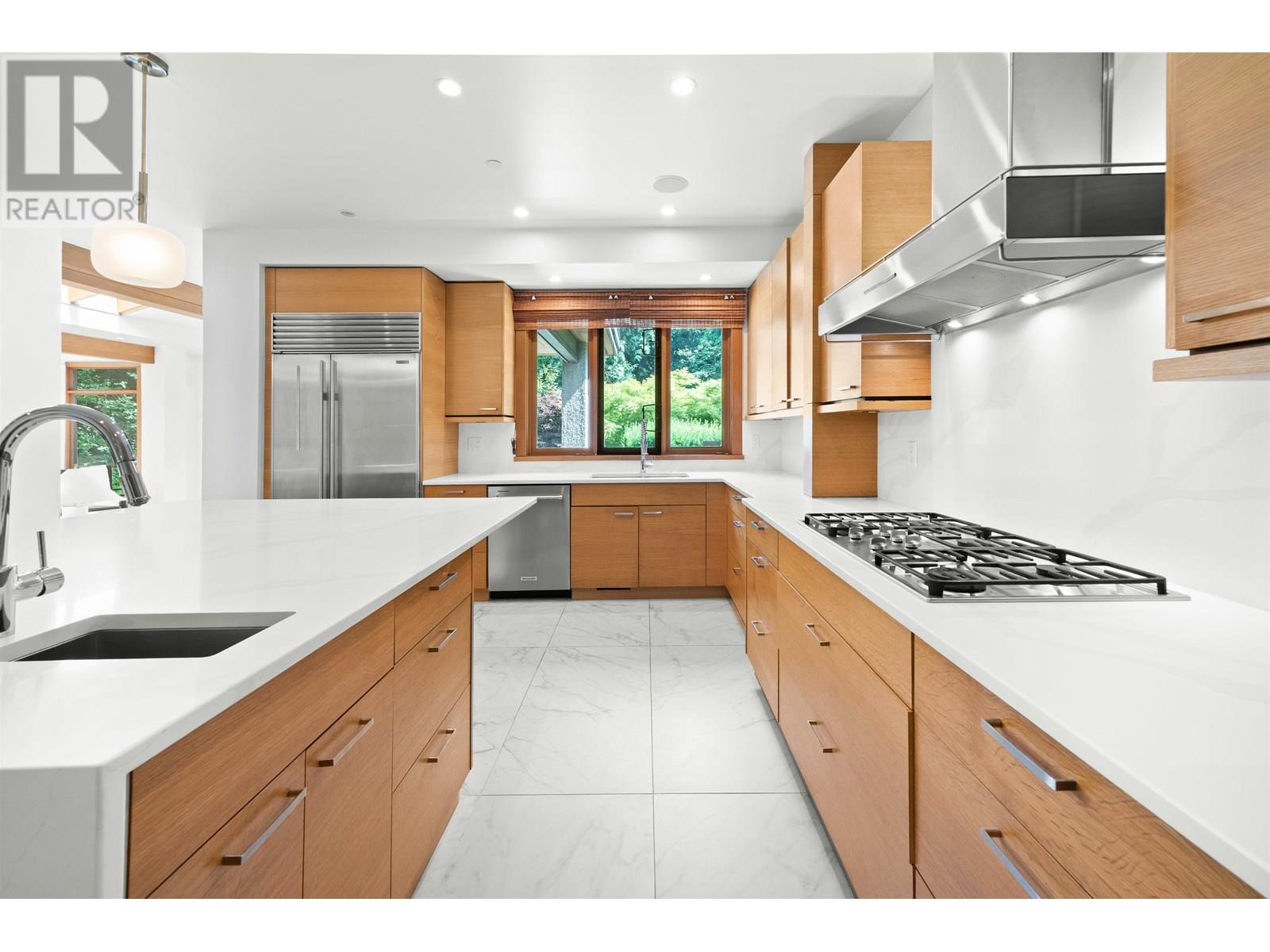 510 EASTCOT ROAD, West Vancouver