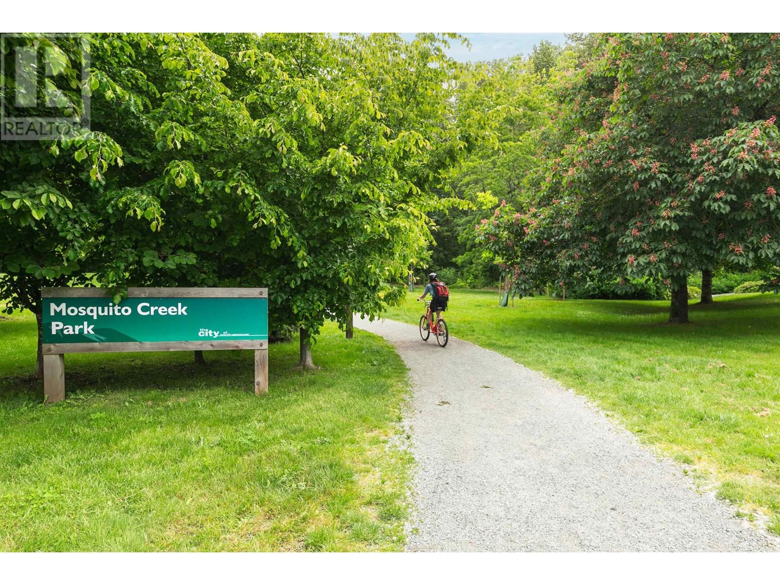 Photo 21 of 301 809 W 16th Street, North Vancouver BC