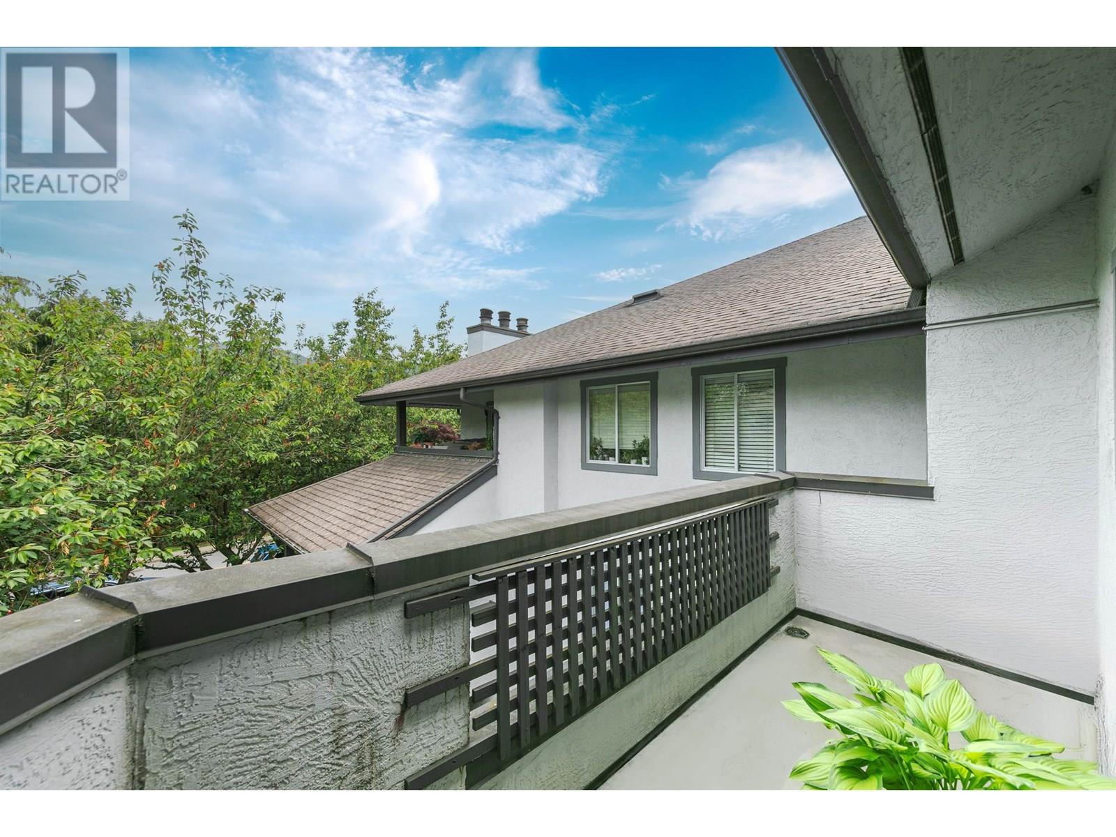 Photo 19 of 301 809 W 16th Street, North Vancouver BC