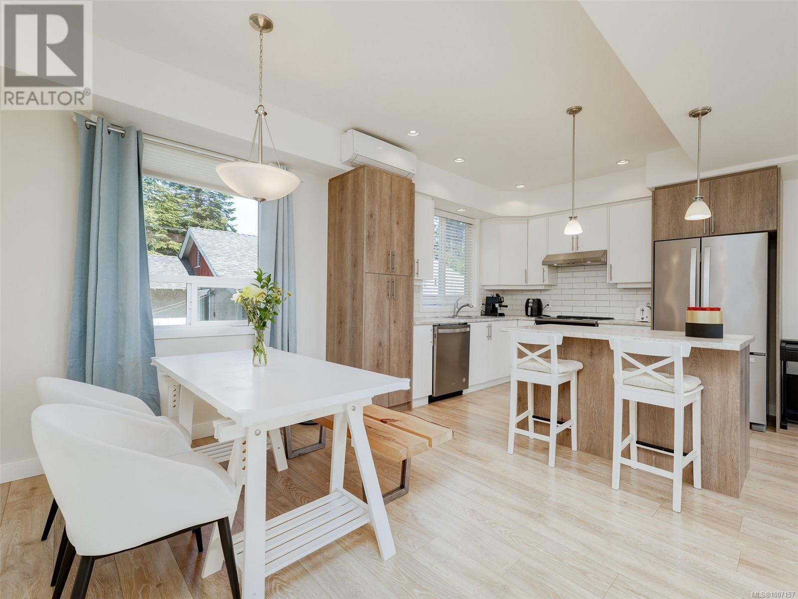 Photo 11 of 6536 Lanark Rd, Sooke BC