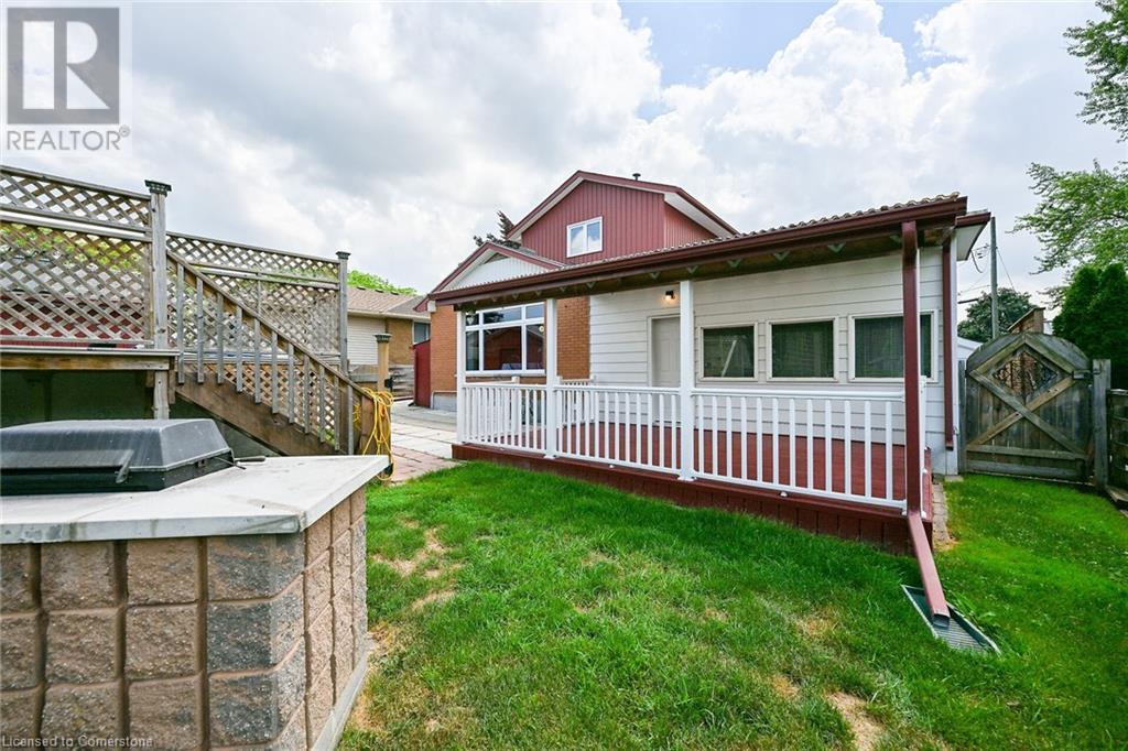 Photo 24 of 4889 Cherrywood Drive, Beamsville ON