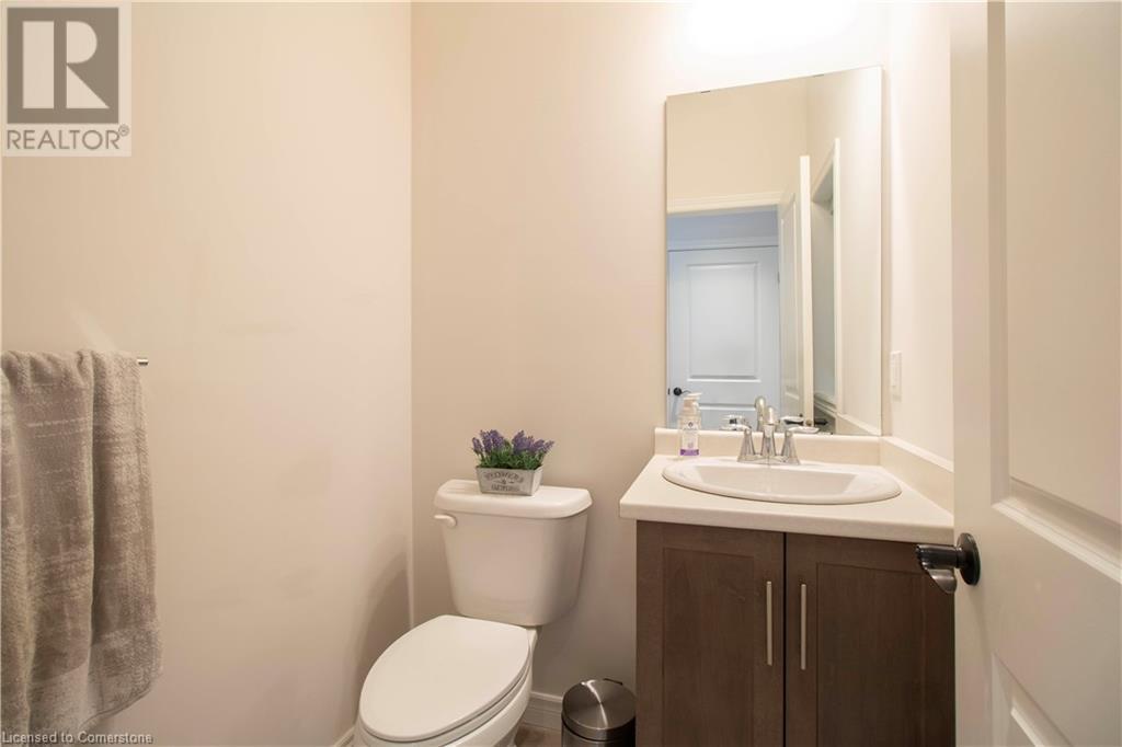 Photo 19 of 159 Dennis Drive, Smithville ON