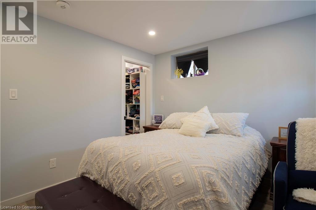 Photo 25 of 159 Dennis Drive, Smithville ON