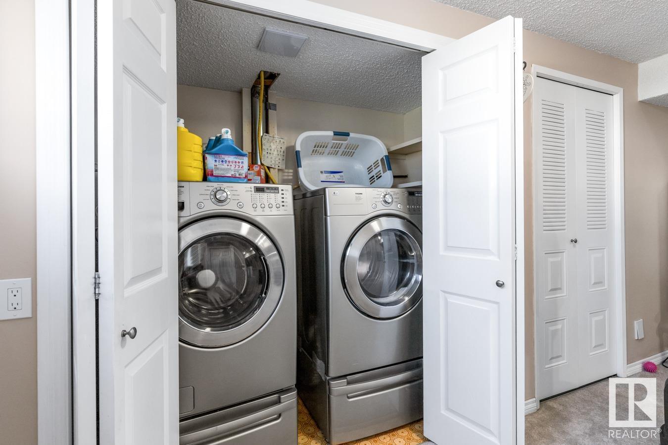 Photo 32 of 255 Humberstone Rd Nw, Edmonton AB