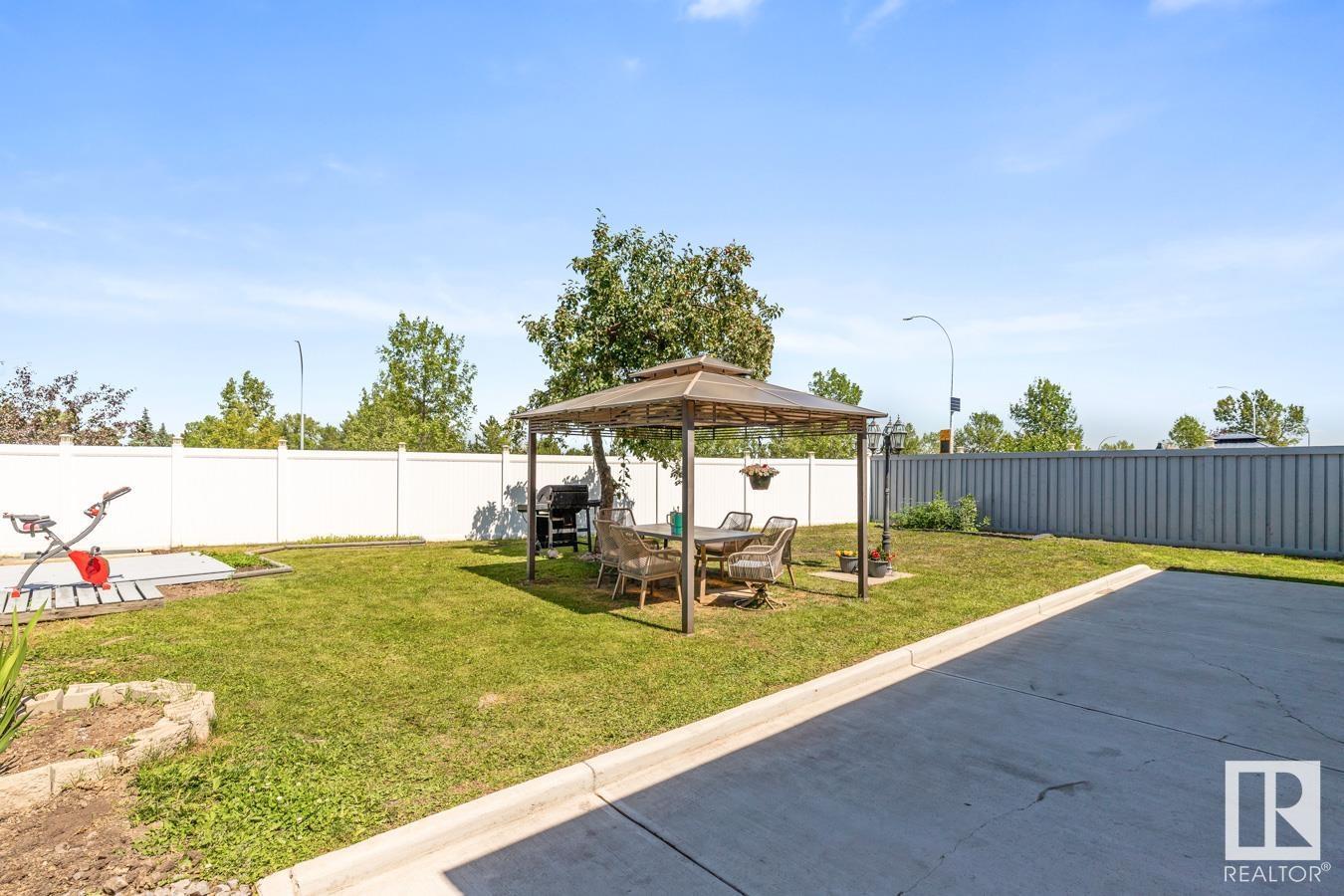 Photo 34 of 255 Humberstone Rd Nw, Edmonton AB