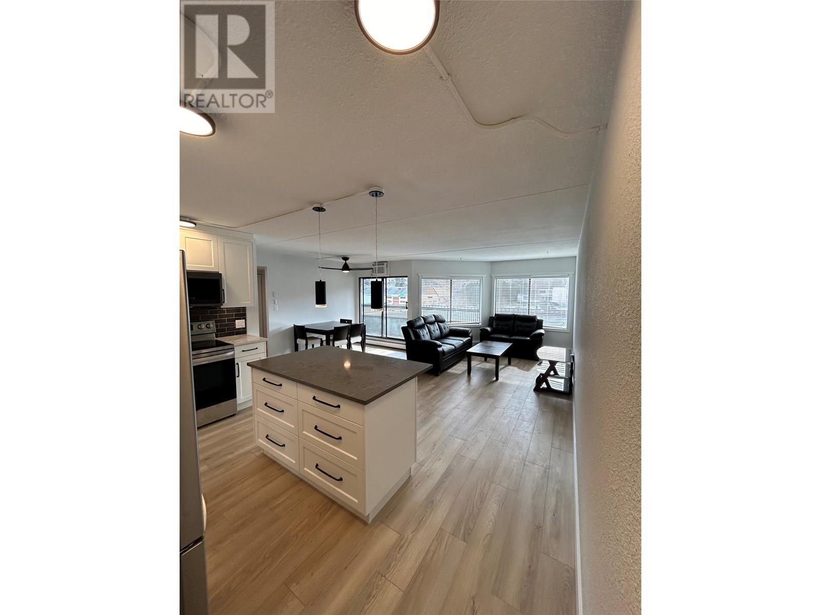 Photo 4 of 525 Nicola Street Unit 403, Kamloops BC