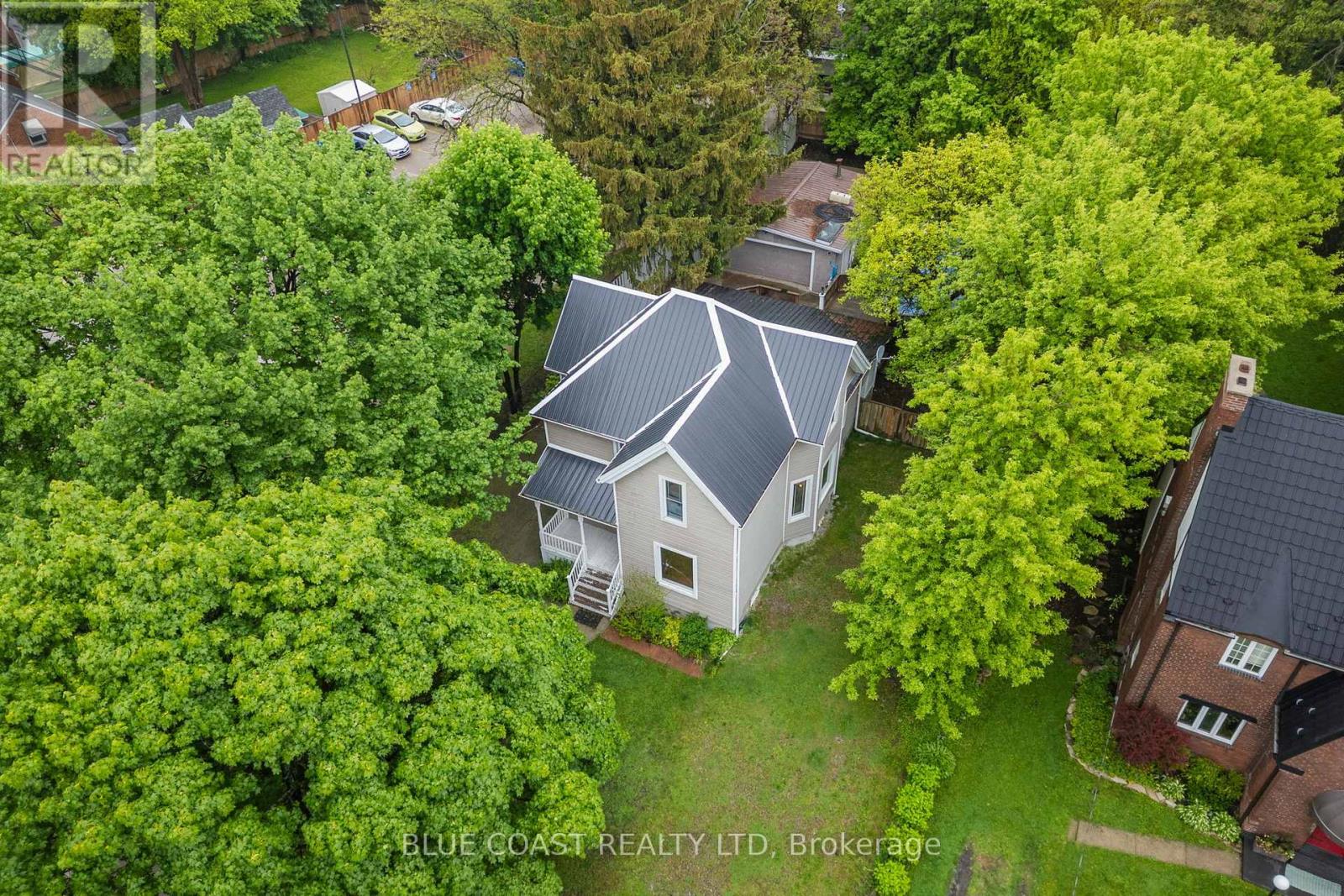 Photo 48 of 156 Queen Street, Sarnia ON