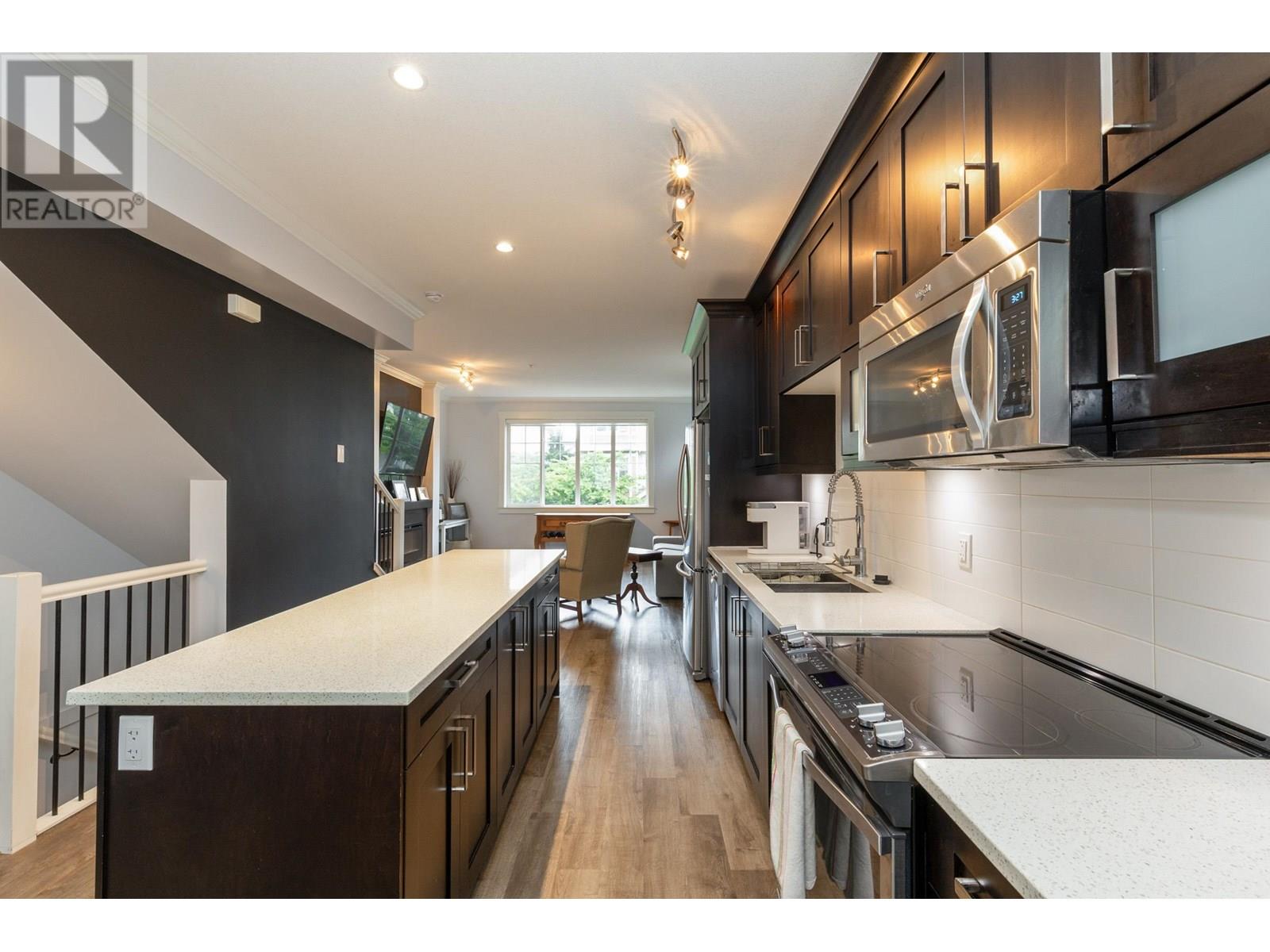 Photo 12 of 44 10151 240 Street, Maple Ridge BC