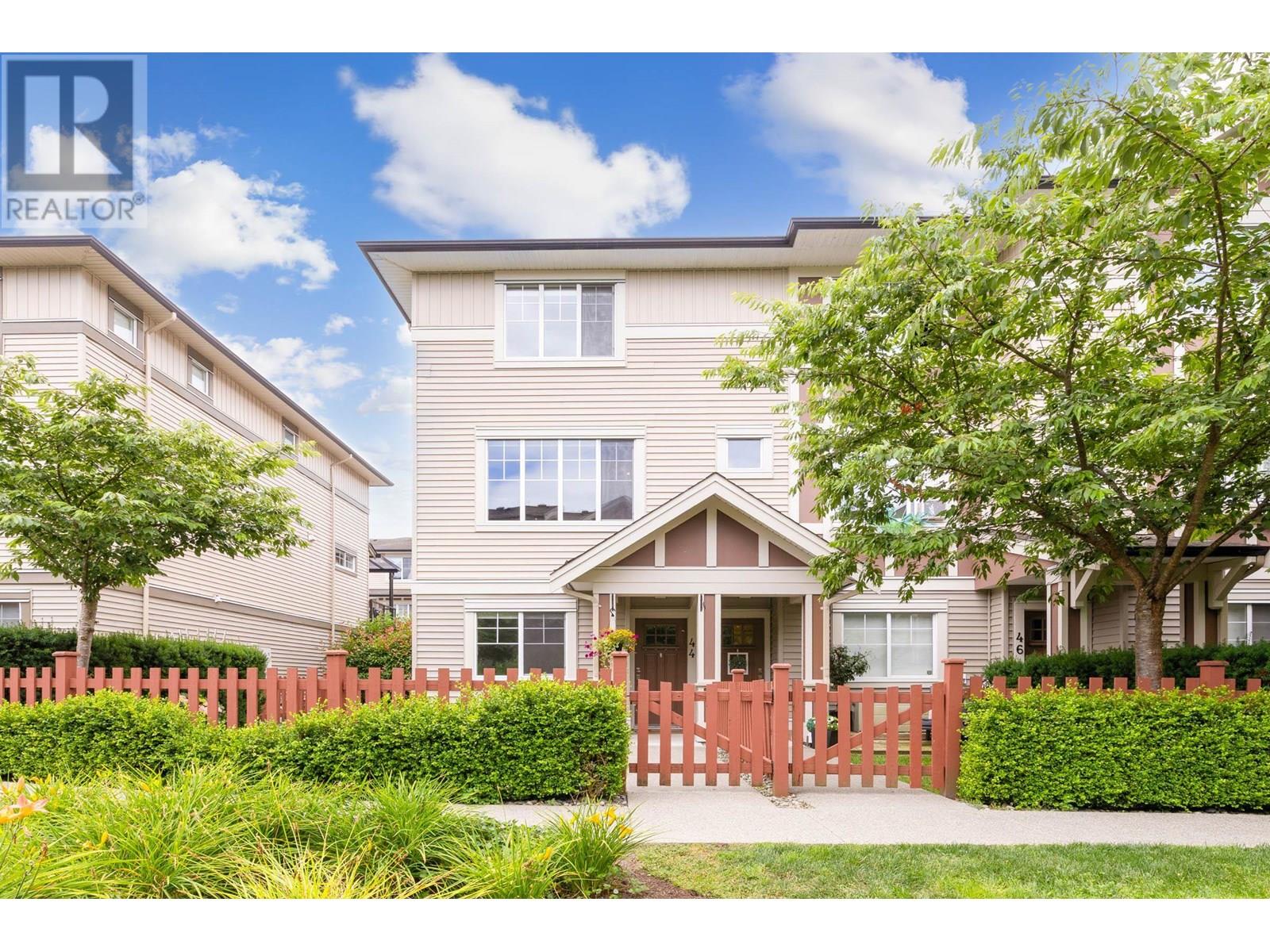 Photo 1 of 44 10151 240 Street, Maple Ridge BC
