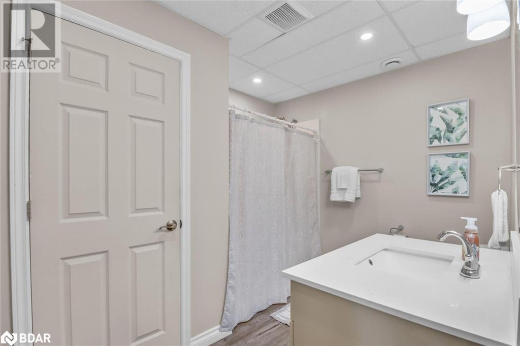 Photo 37 of 92 Lily Drive, Orillia ON