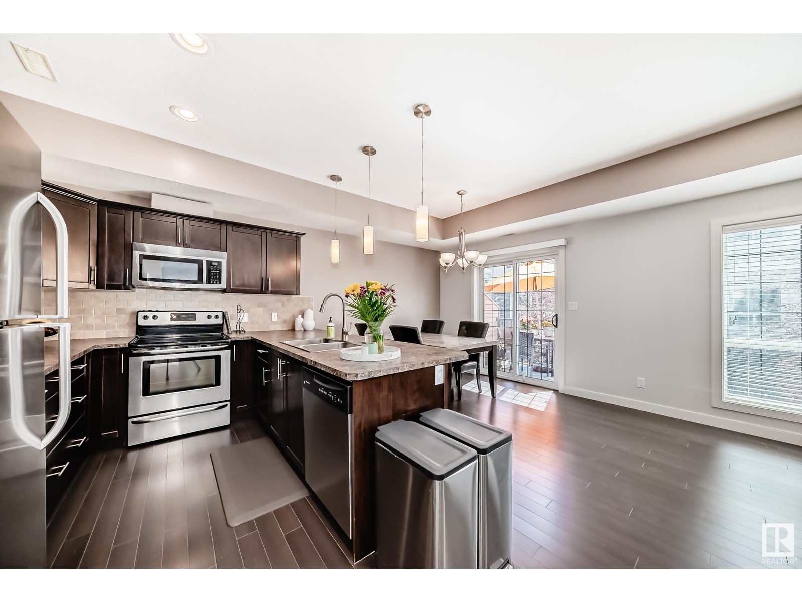 Photo 31 of 64 7293 South Terwillegar Dr Nw, Edmonton AB