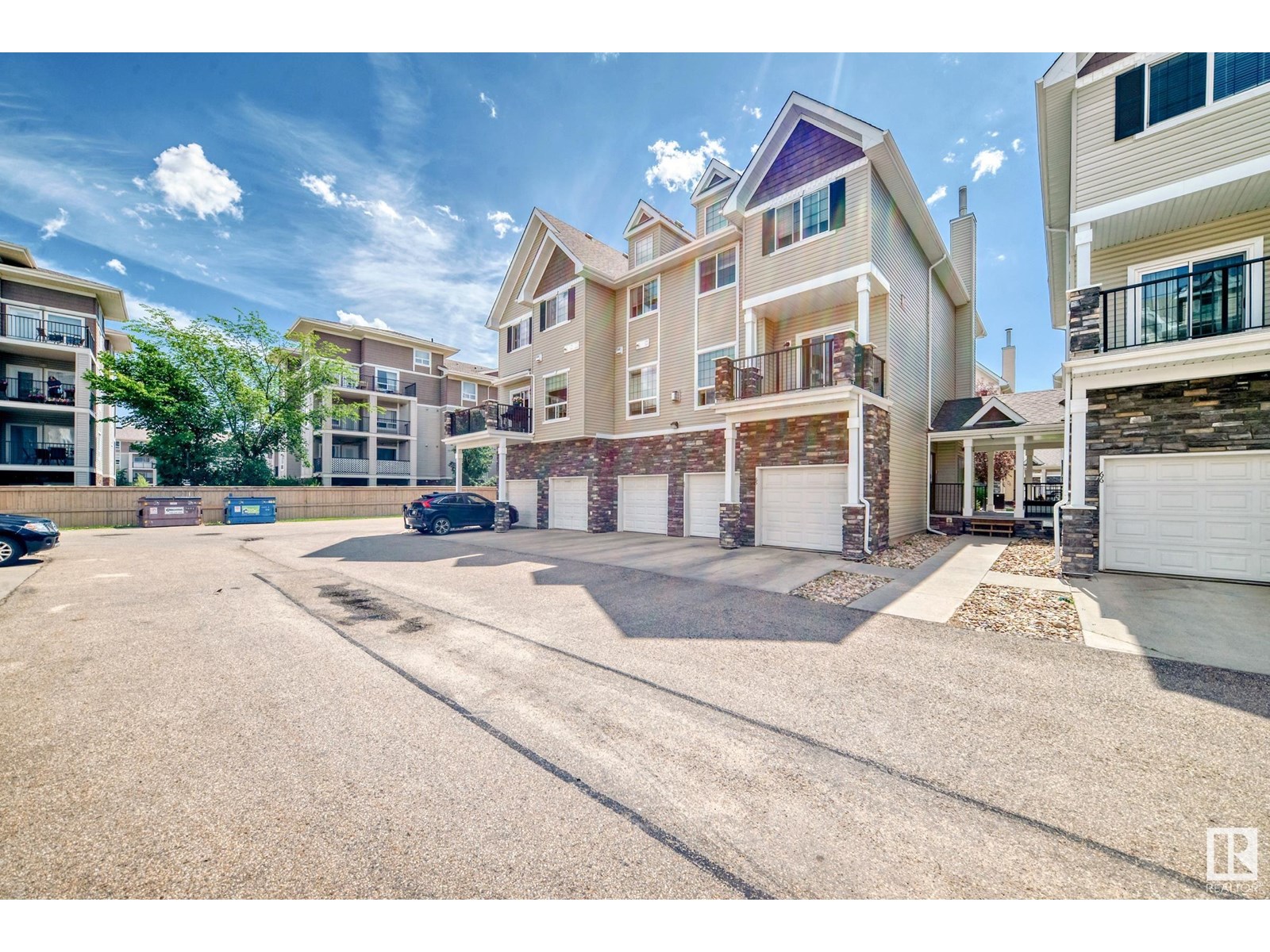 Photo 30 of 64 7293 South Terwillegar Dr Nw, Edmonton AB