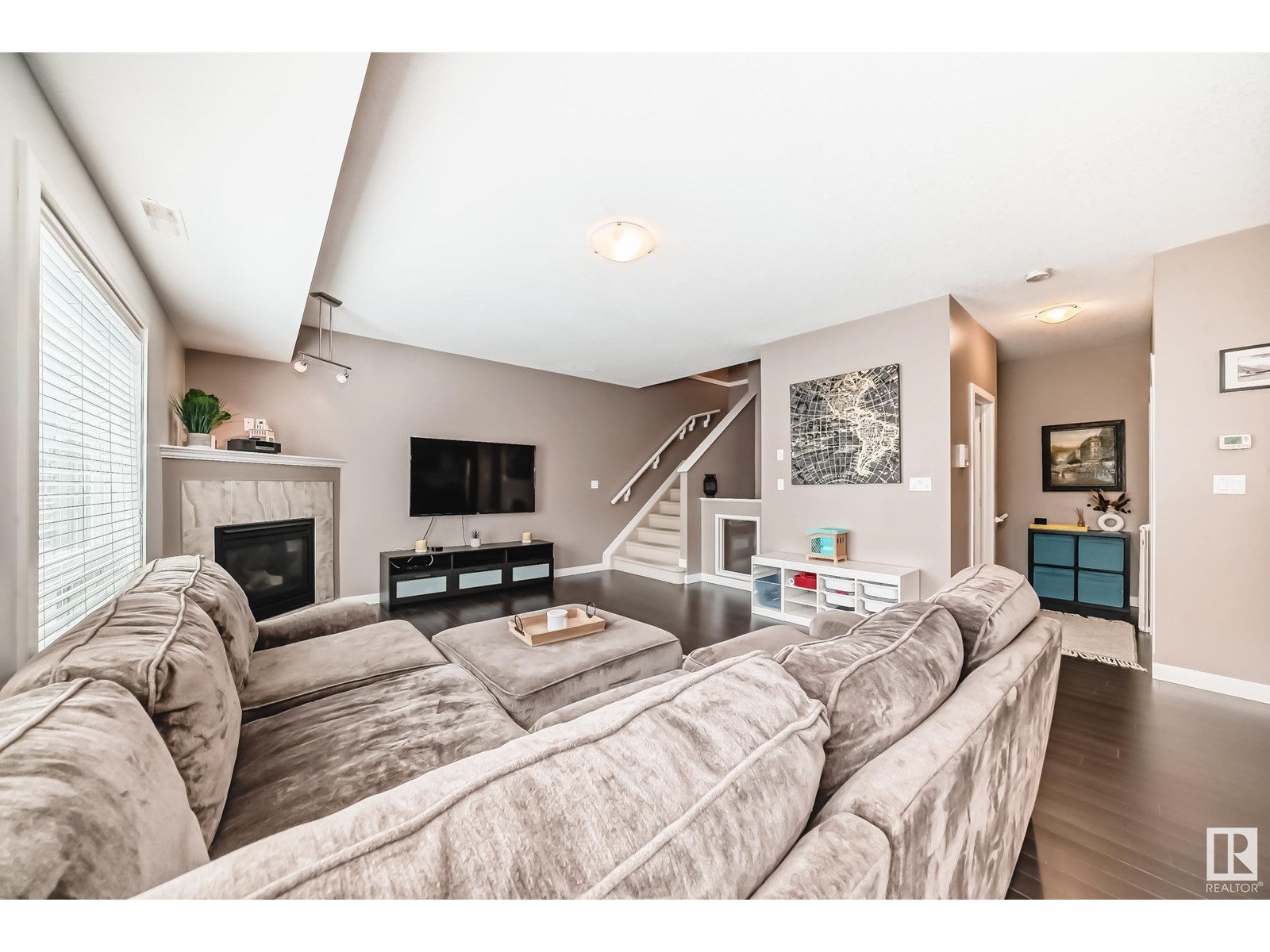 Photo 11 of 64 7293 South Terwillegar Dr Nw, Edmonton AB