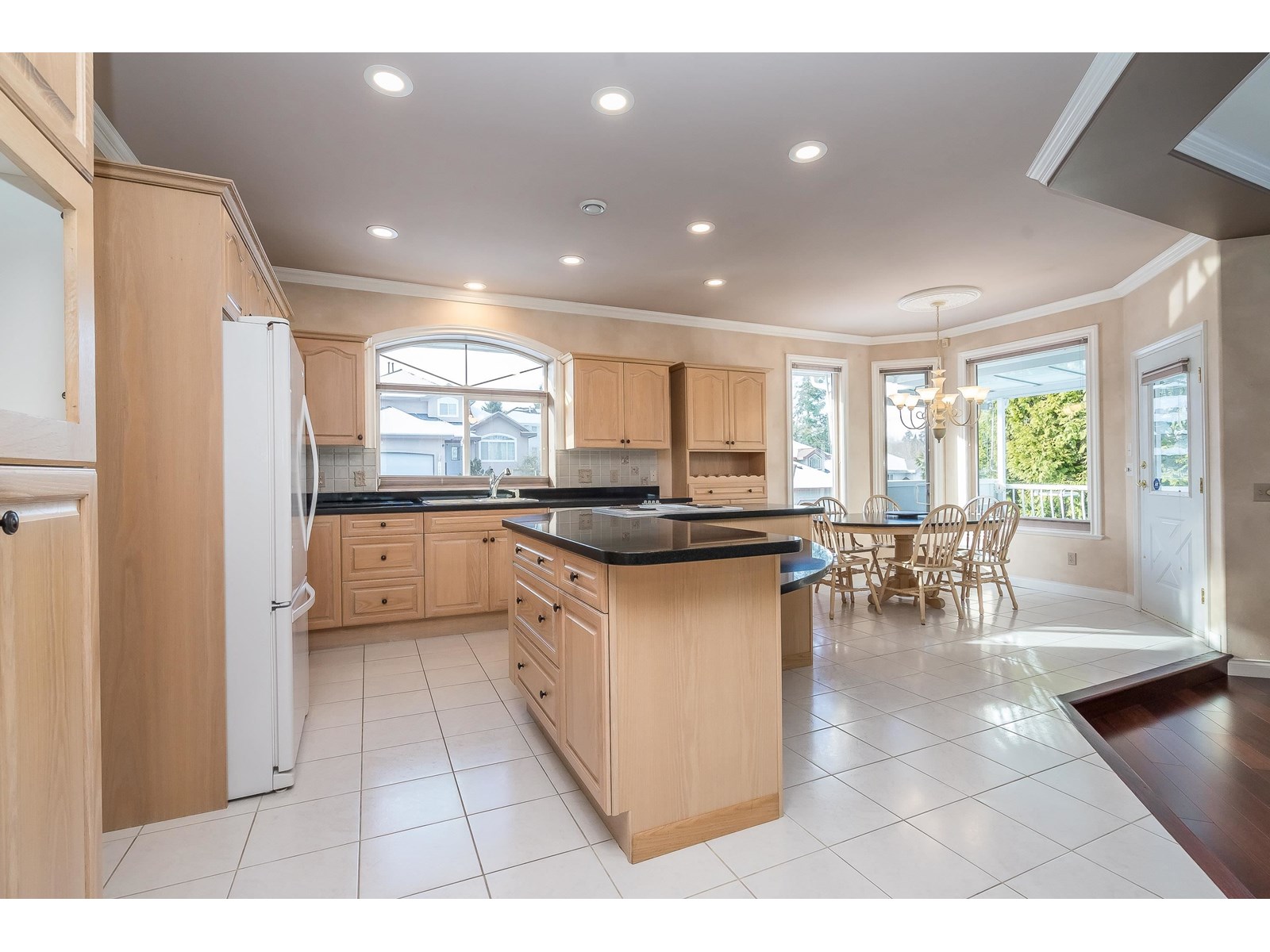 Photo 13 of 17111 104 A Avenue, Surrey BC