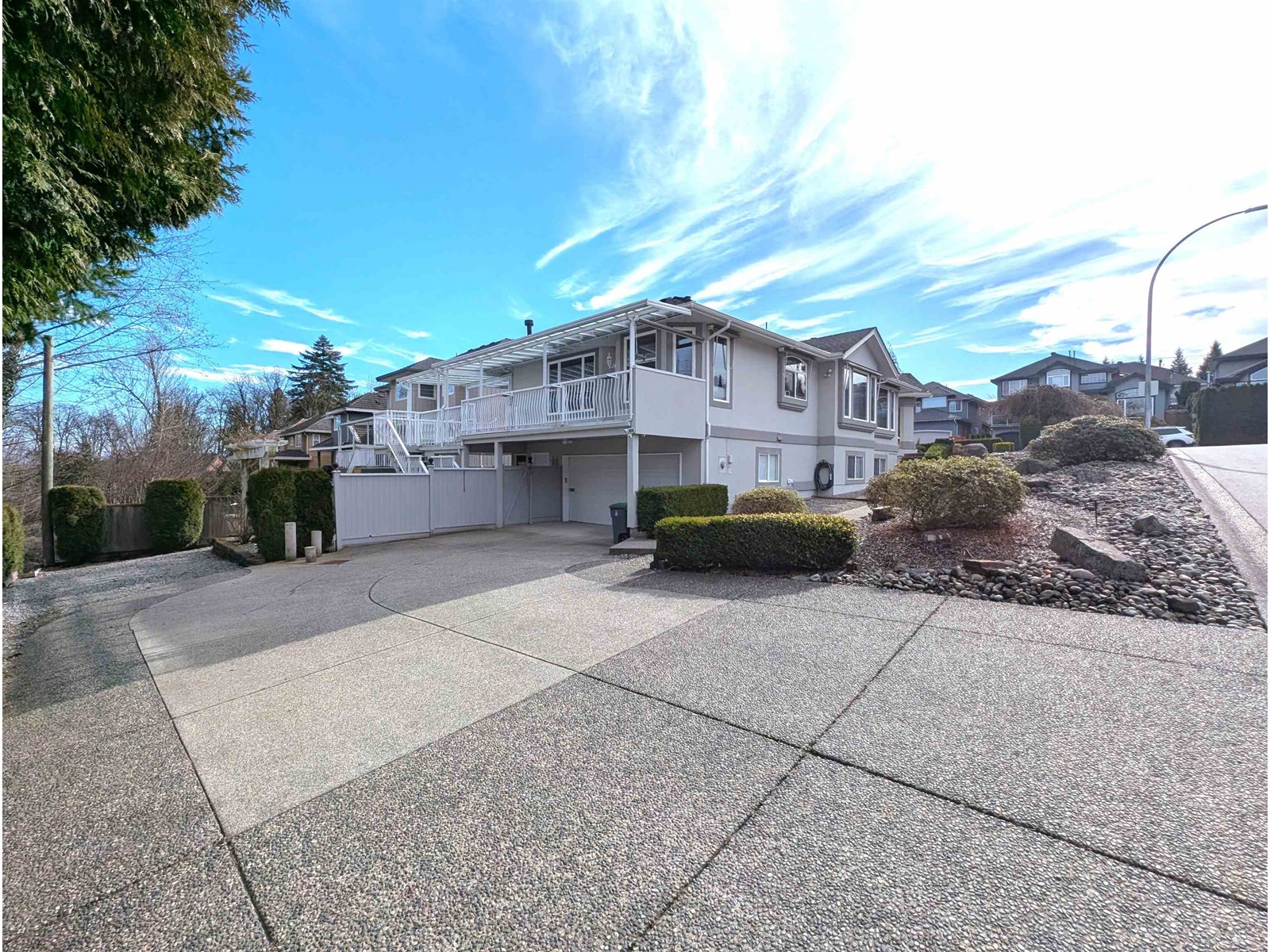 Photo 4 of 17111 104 A Avenue, Surrey BC