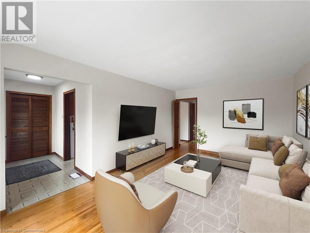 Photo 6 of 122 Glen Forest Drive, Hamilton ON