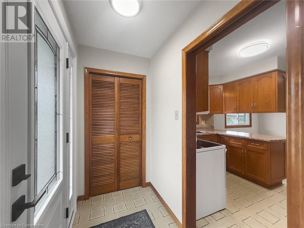 Photo 18 of 122 Glen Forest Drive, Hamilton ON