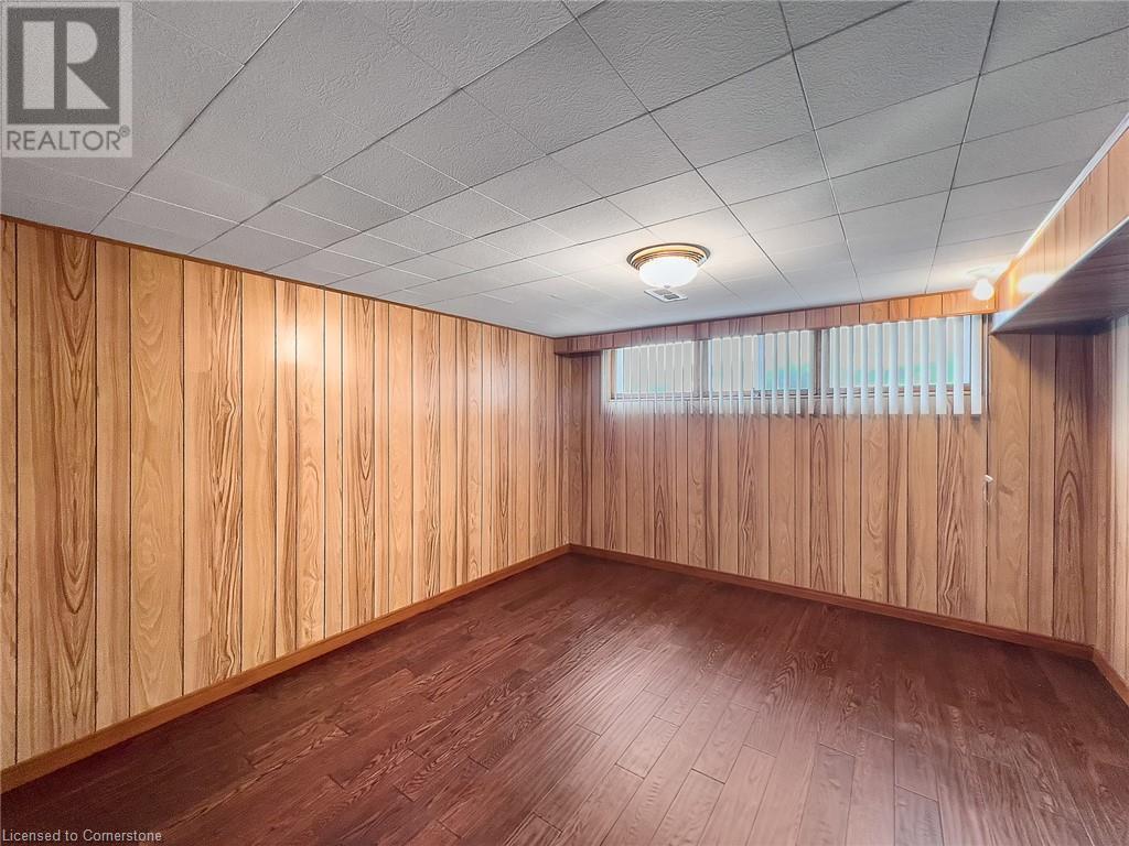 Photo 36 of 122 Glen Forest Drive, Hamilton ON